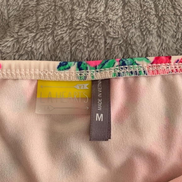 Floral Bikini Set, Ruffle Edge NWT S Top M Bottom - Picture 5 of 5